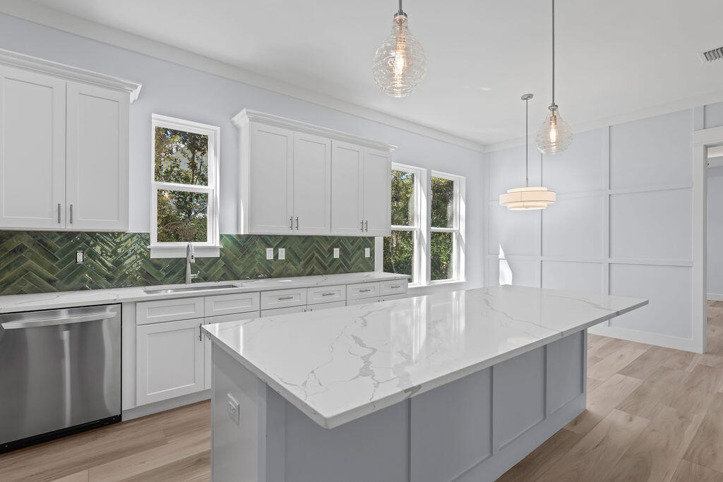 HIDDEN GROVE - Residential