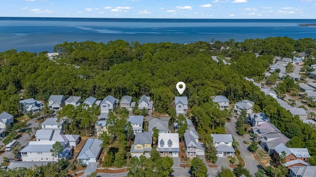 HIDDEN GROVE - Residential