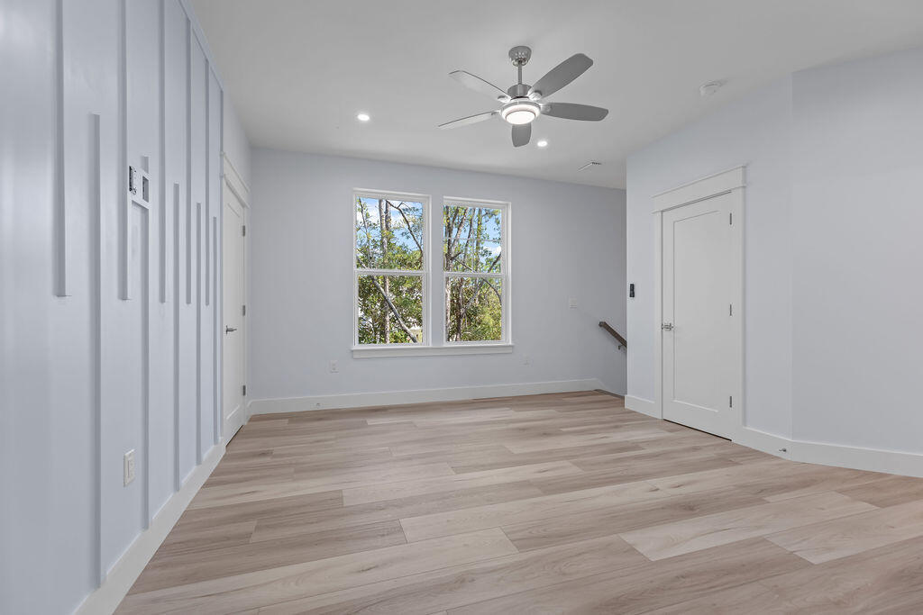 HIDDEN GROVE - Residential