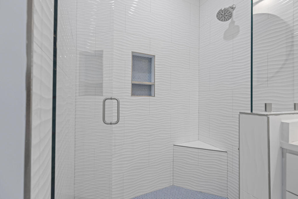 HIDDEN GROVE - Residential