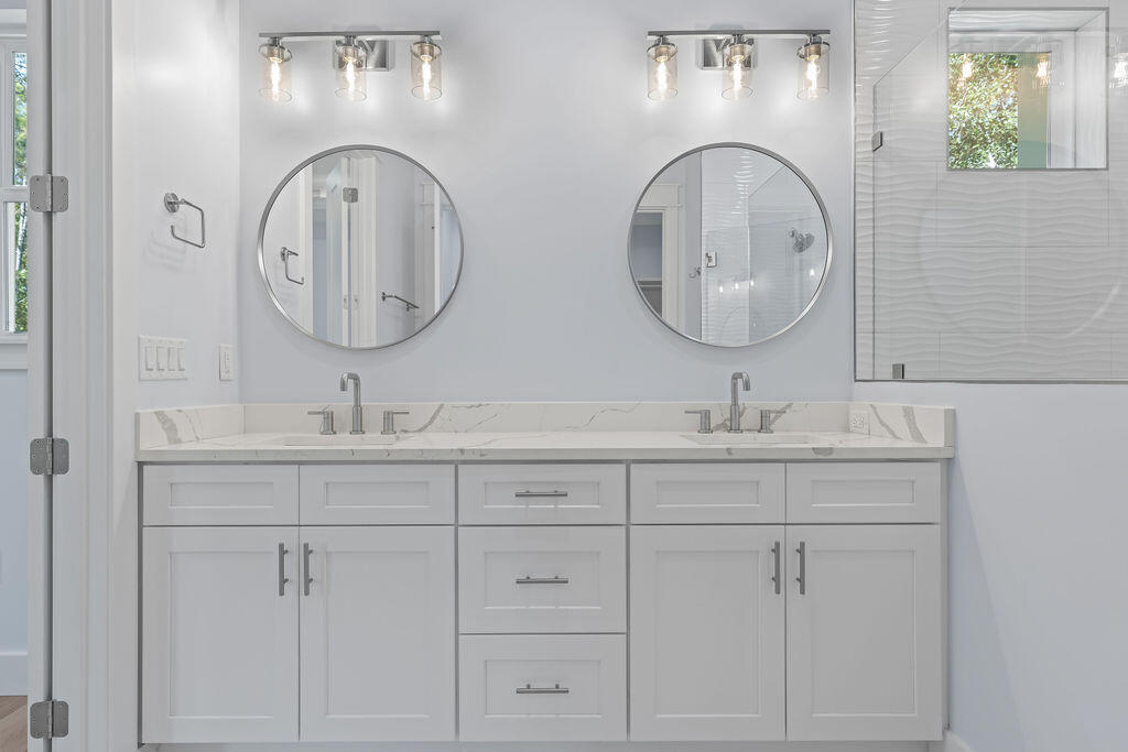 HIDDEN GROVE - Residential