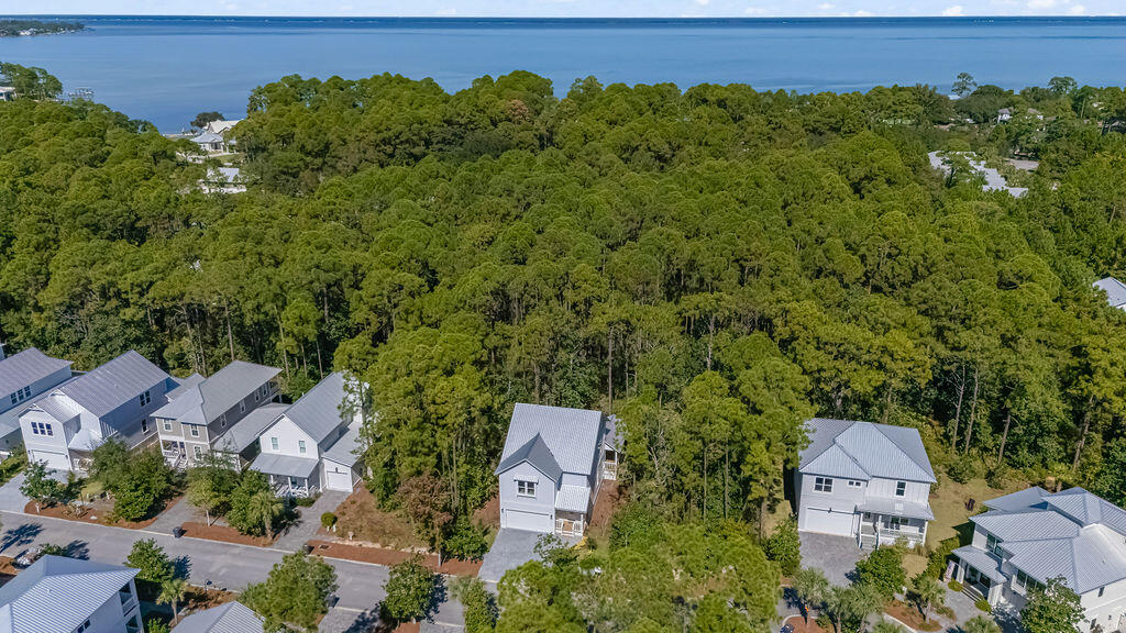 HIDDEN GROVE - Residential