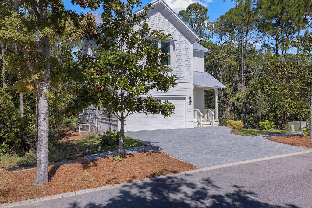 HIDDEN GROVE - Residential