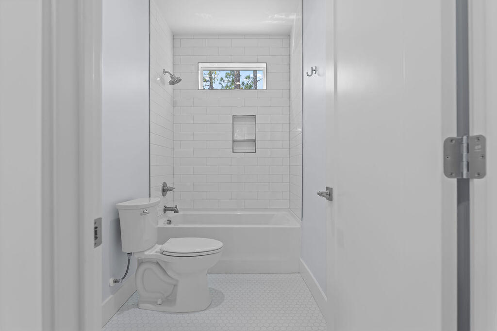 HIDDEN GROVE - Residential