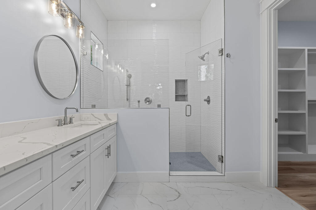 HIDDEN GROVE - Residential