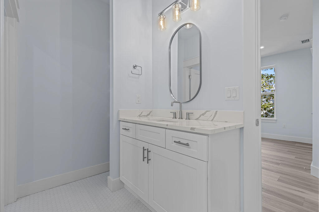 HIDDEN GROVE - Residential