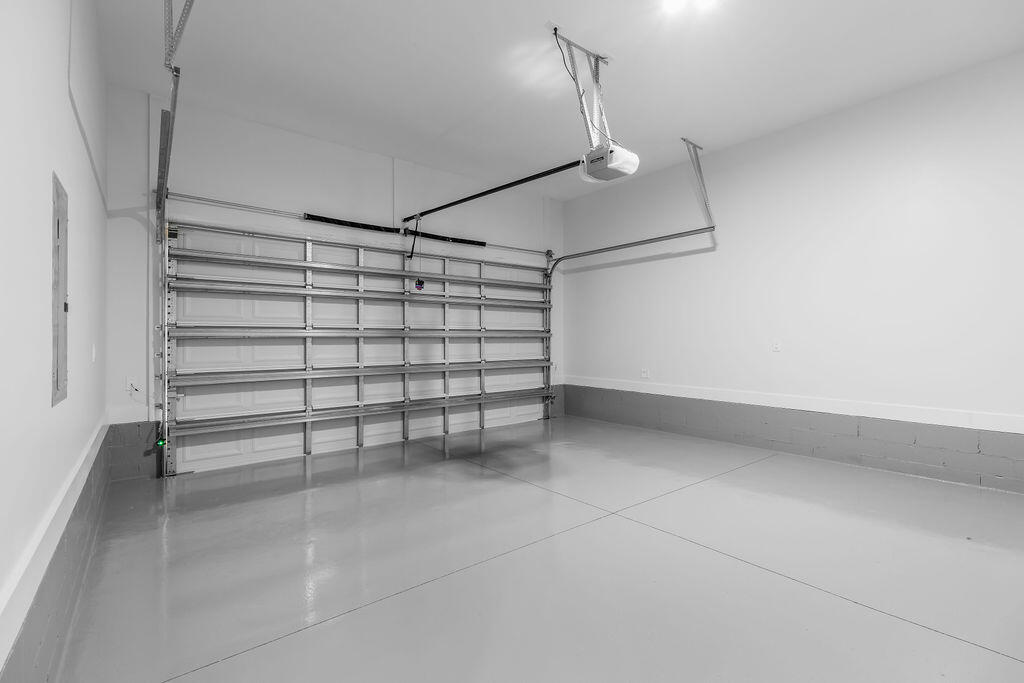 HIDDEN GROVE - Residential