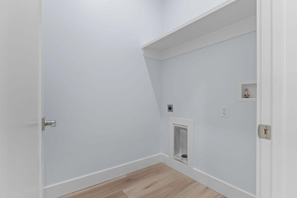 HIDDEN GROVE - Residential