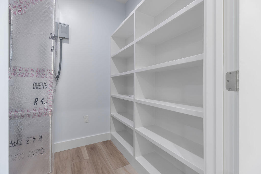 HIDDEN GROVE - Residential