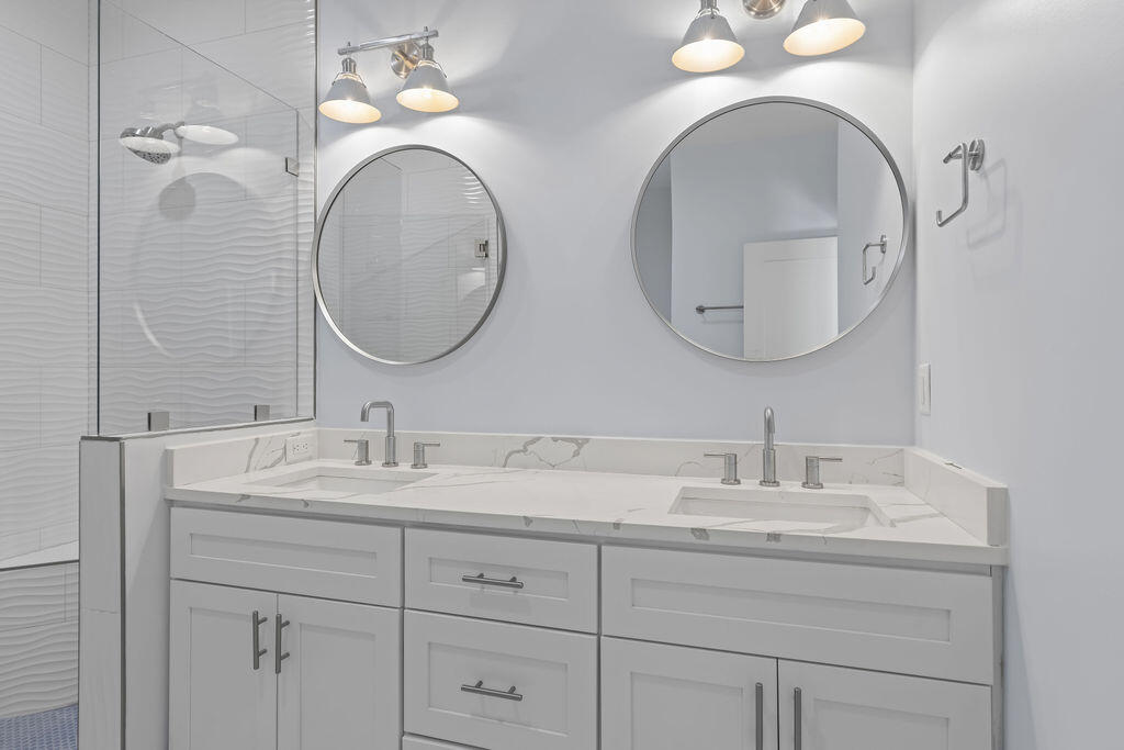 HIDDEN GROVE - Residential