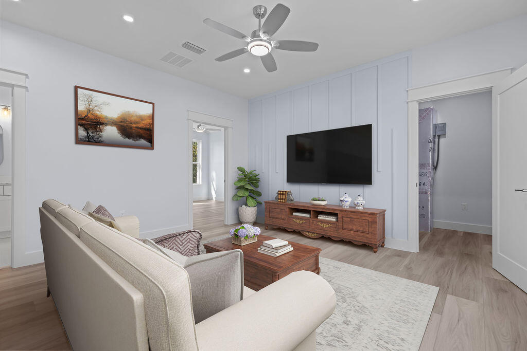 HIDDEN GROVE - Residential