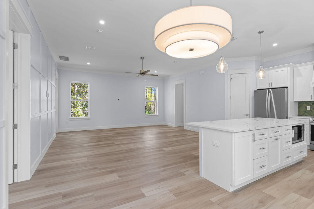 HIDDEN GROVE - Residential