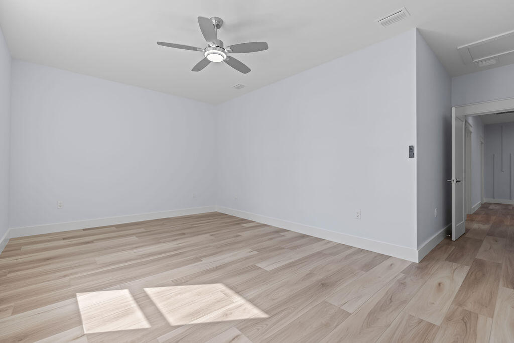 HIDDEN GROVE - Residential