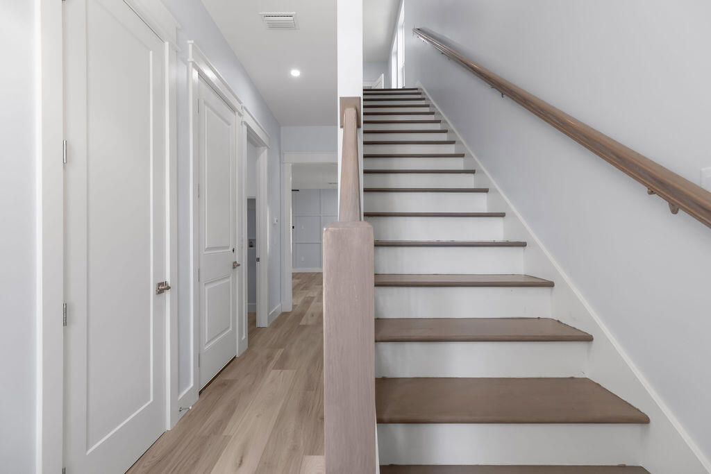 HIDDEN GROVE - Residential