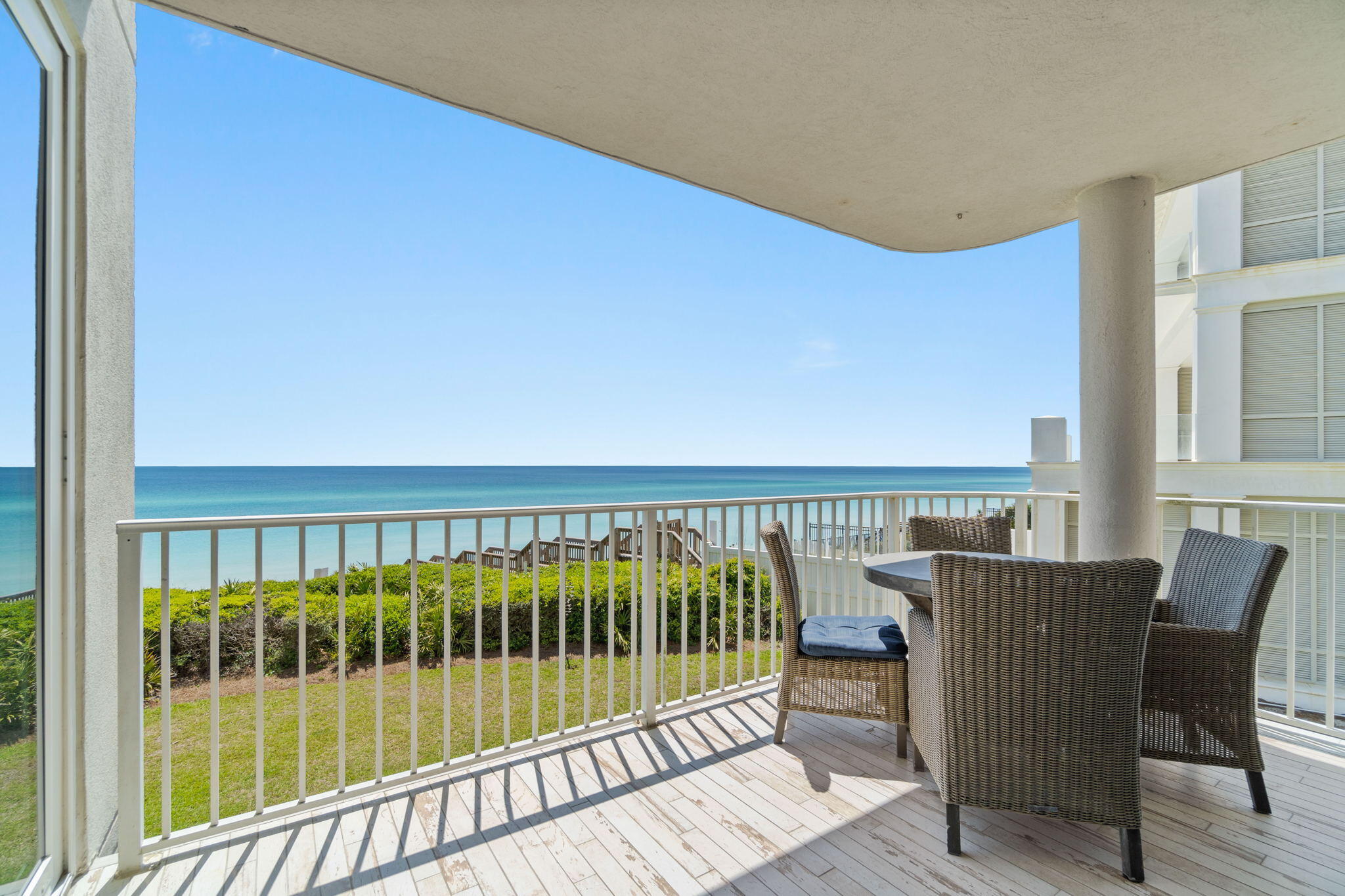 TRANQUILLITY ON THE BEACH - Residential