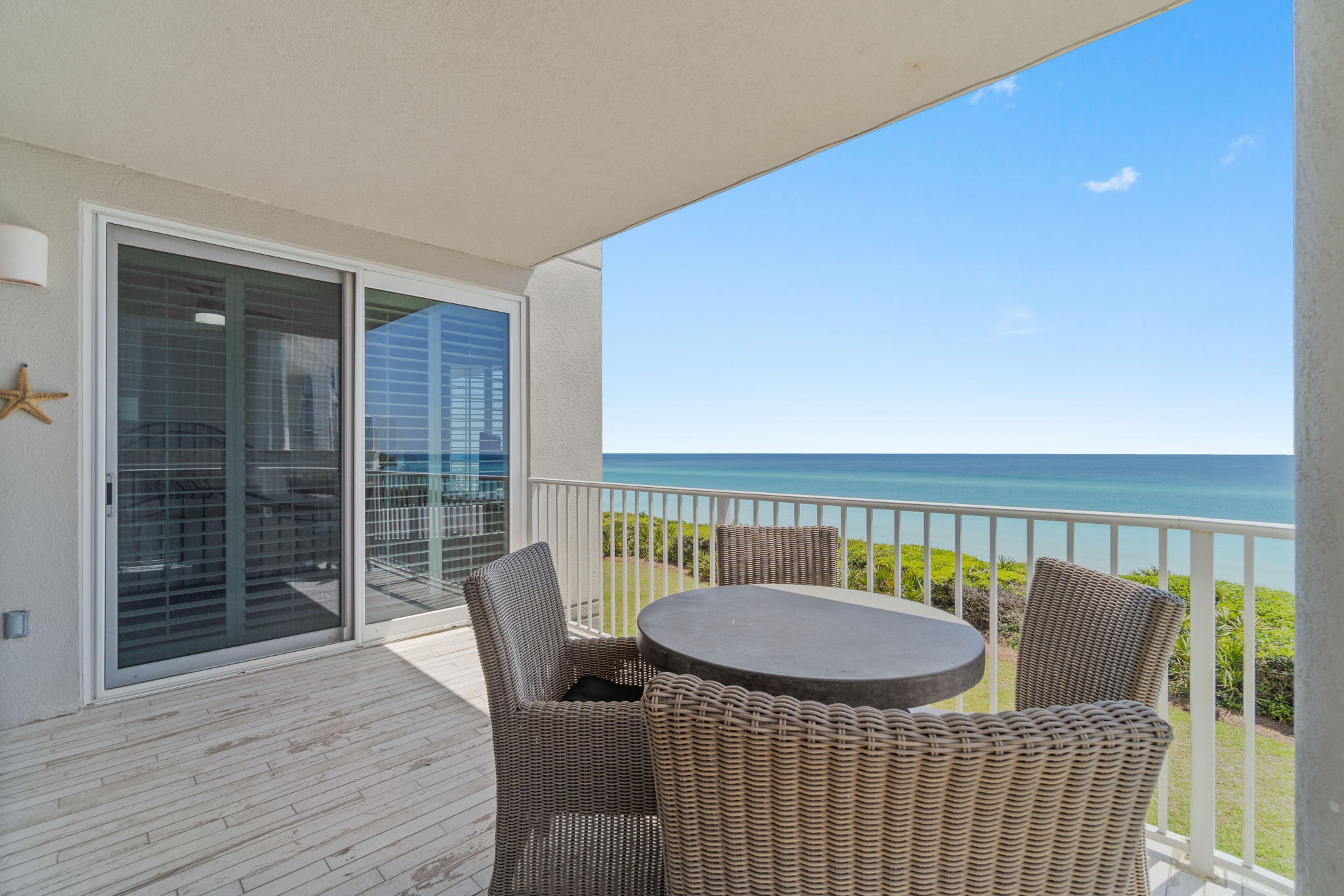 TRANQUILLITY ON THE BEACH - Residential