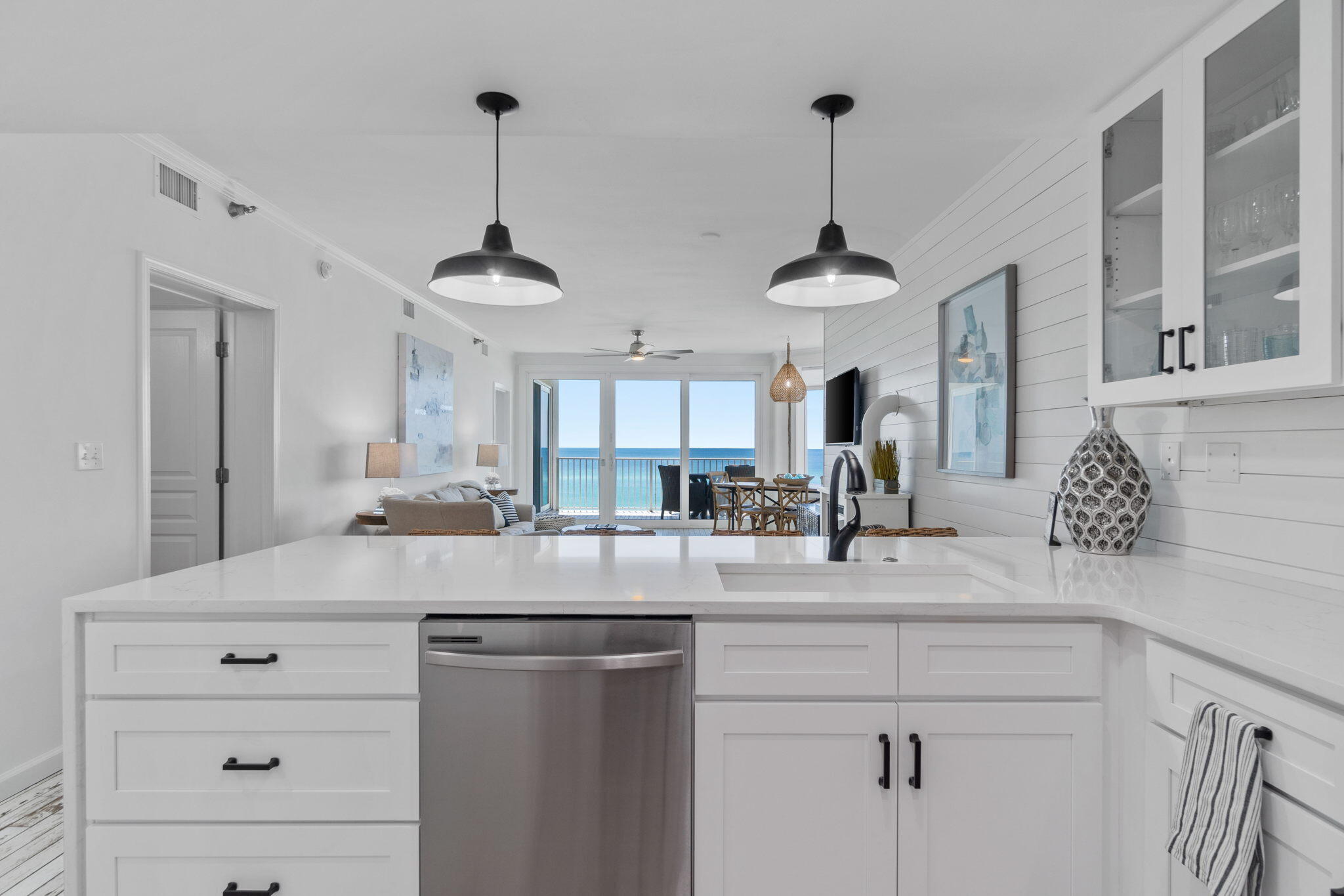 TRANQUILLITY ON THE BEACH - Residential