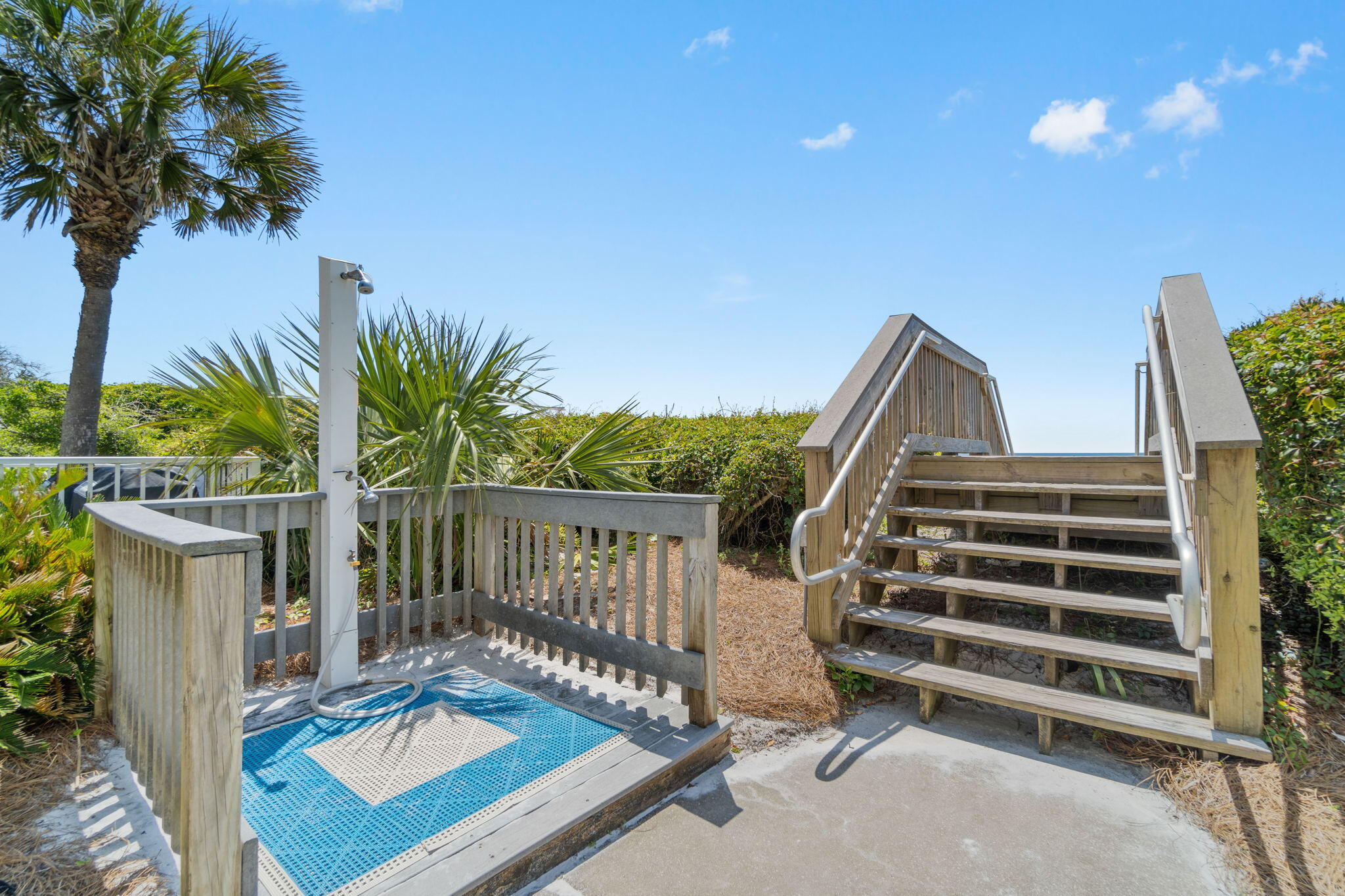 TRANQUILLITY ON THE BEACH - Residential
