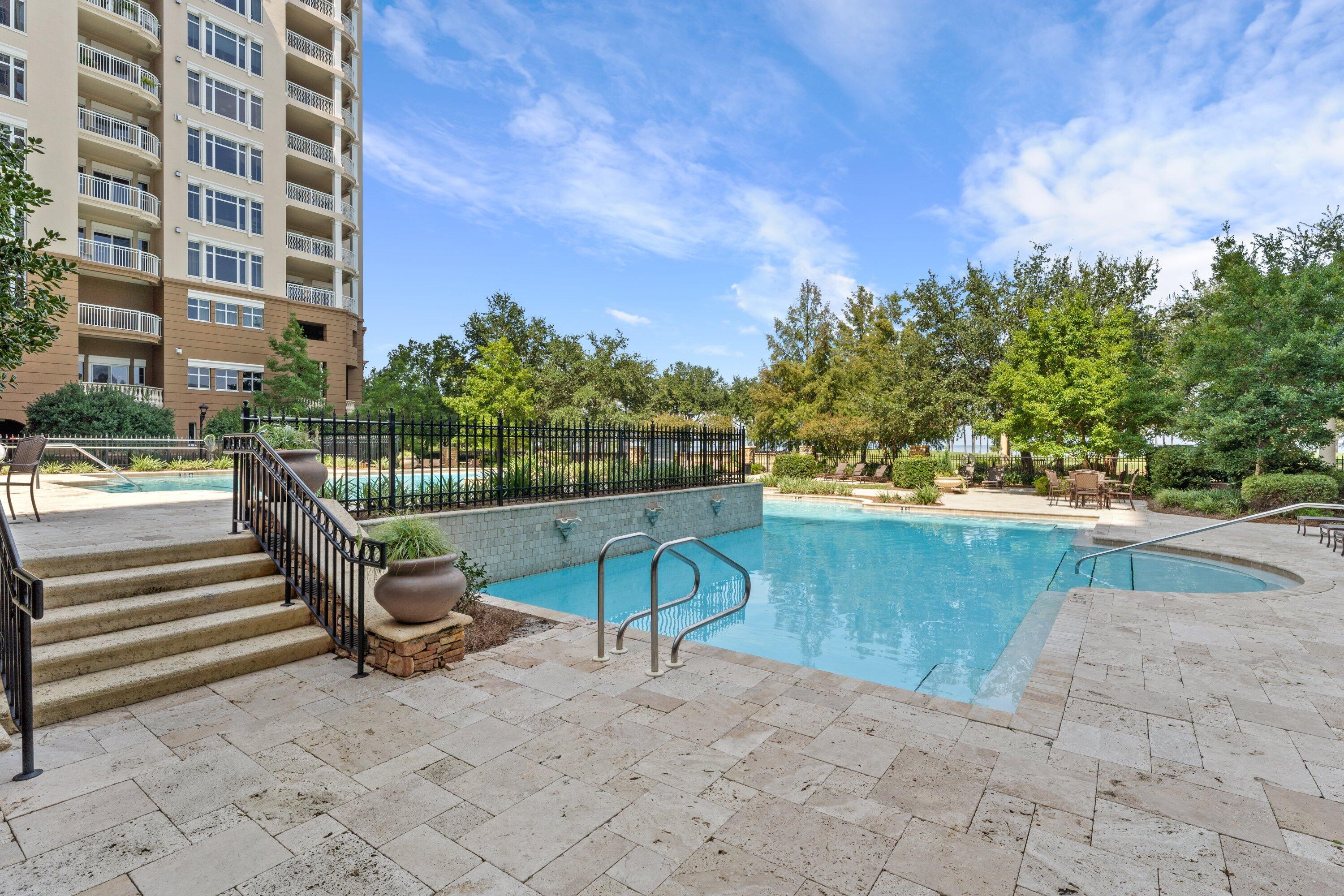 ONE WATER PLACE - Residential