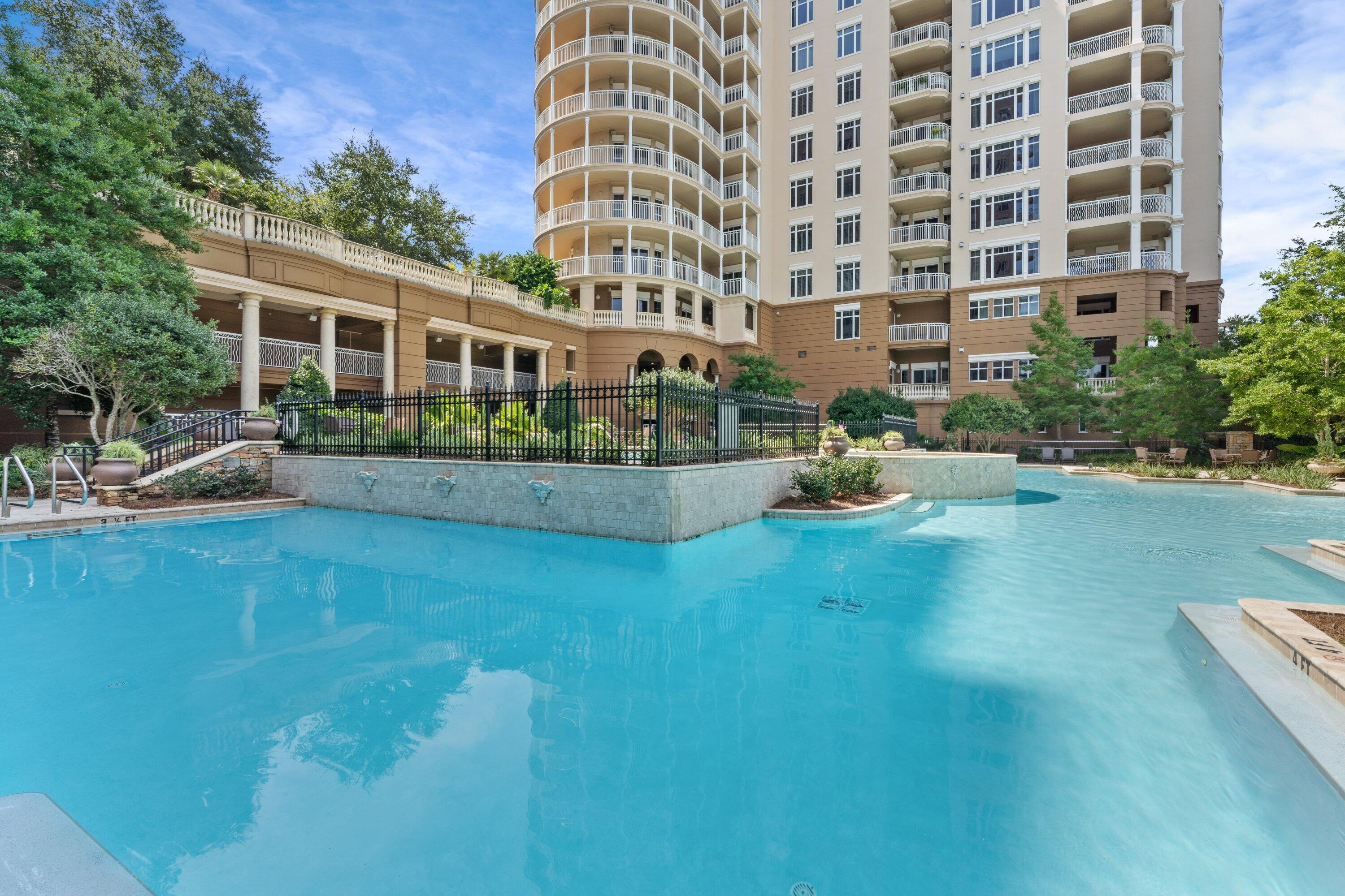 ONE WATER PLACE - Residential