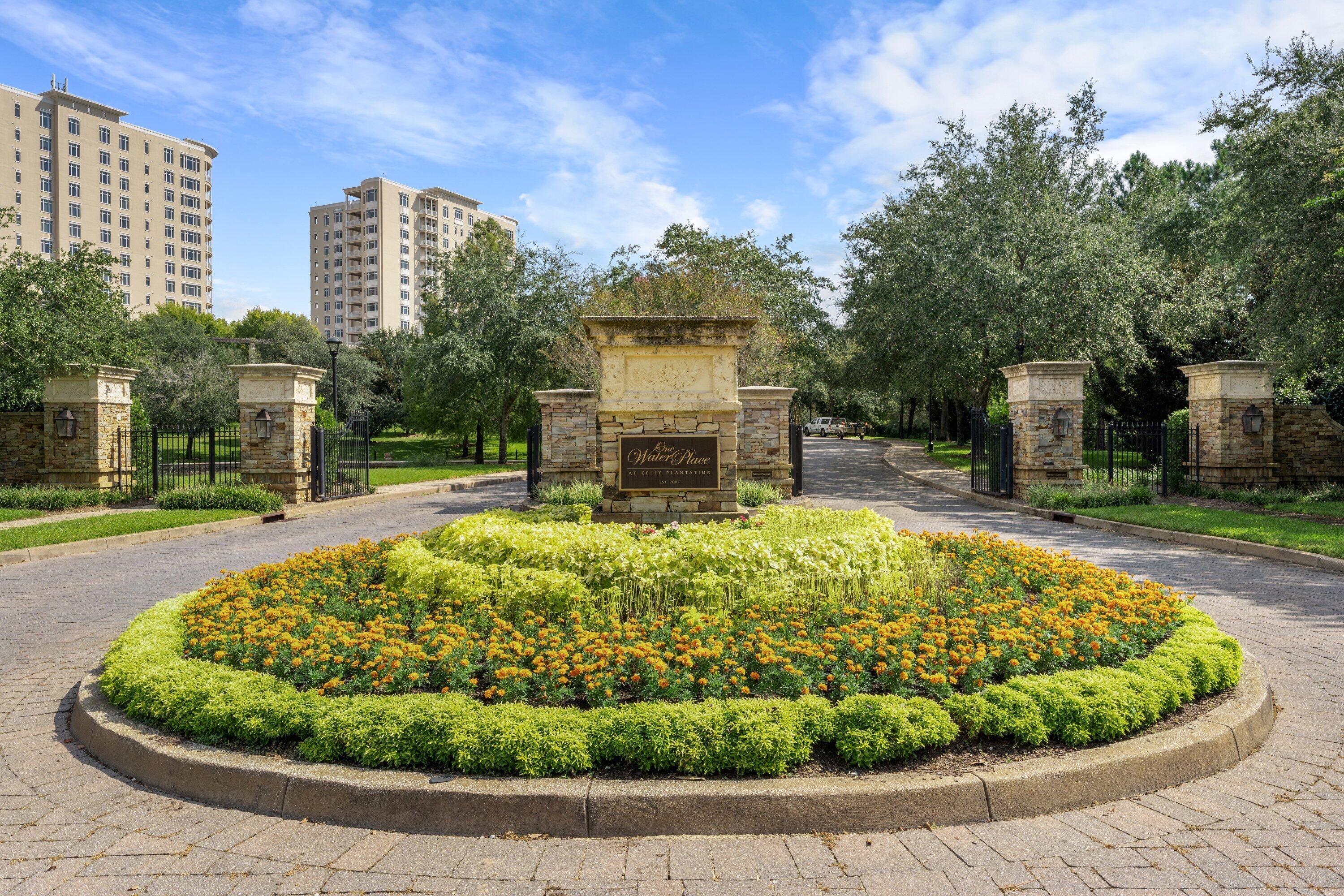 ONE WATER PLACE - Residential