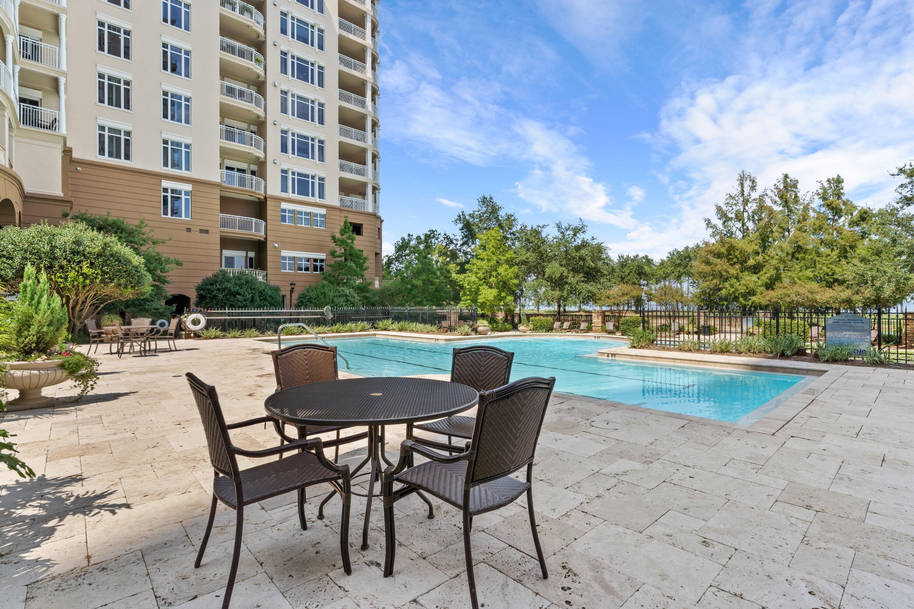 ONE WATER PLACE - Residential