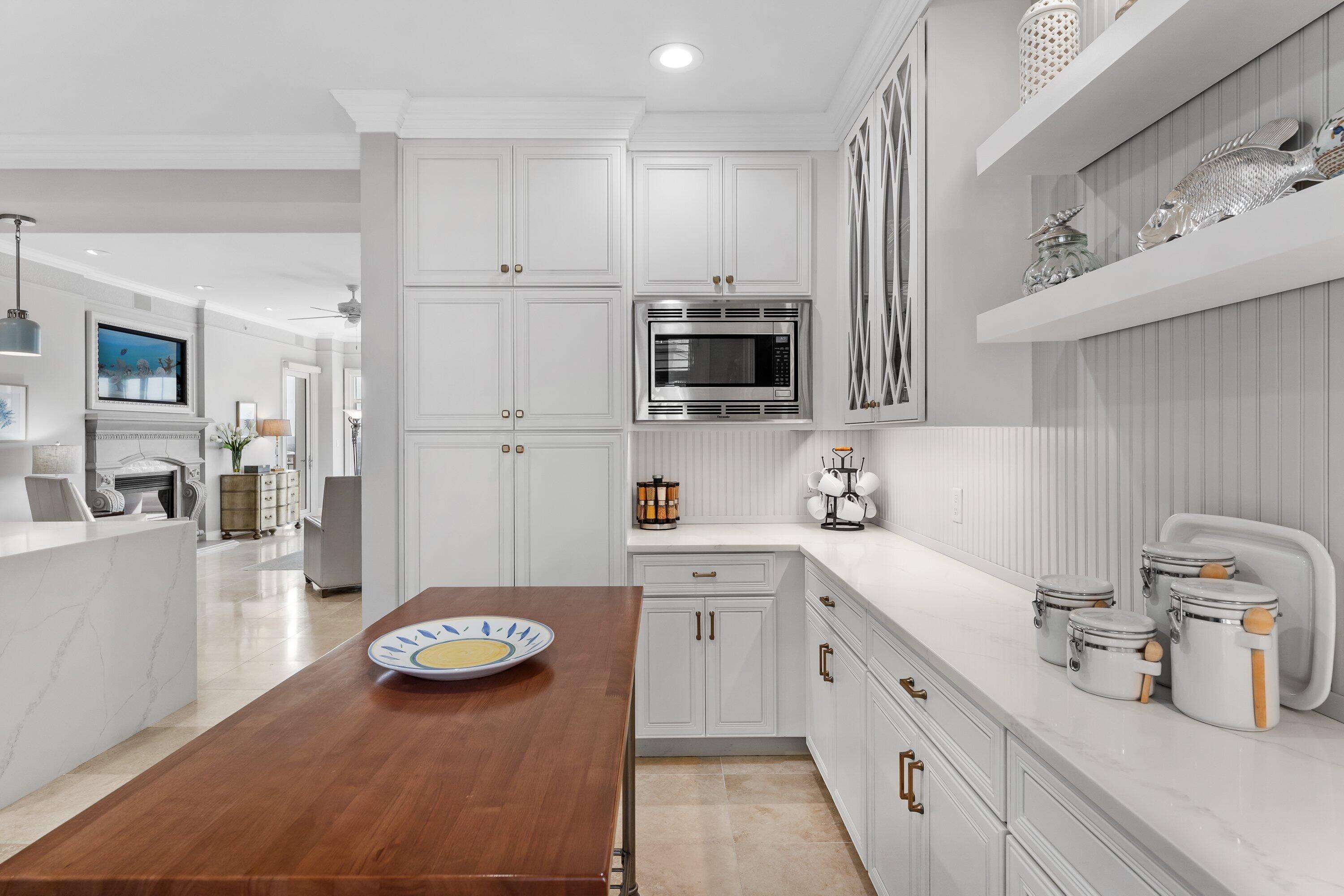 ONE WATER PLACE - Residential