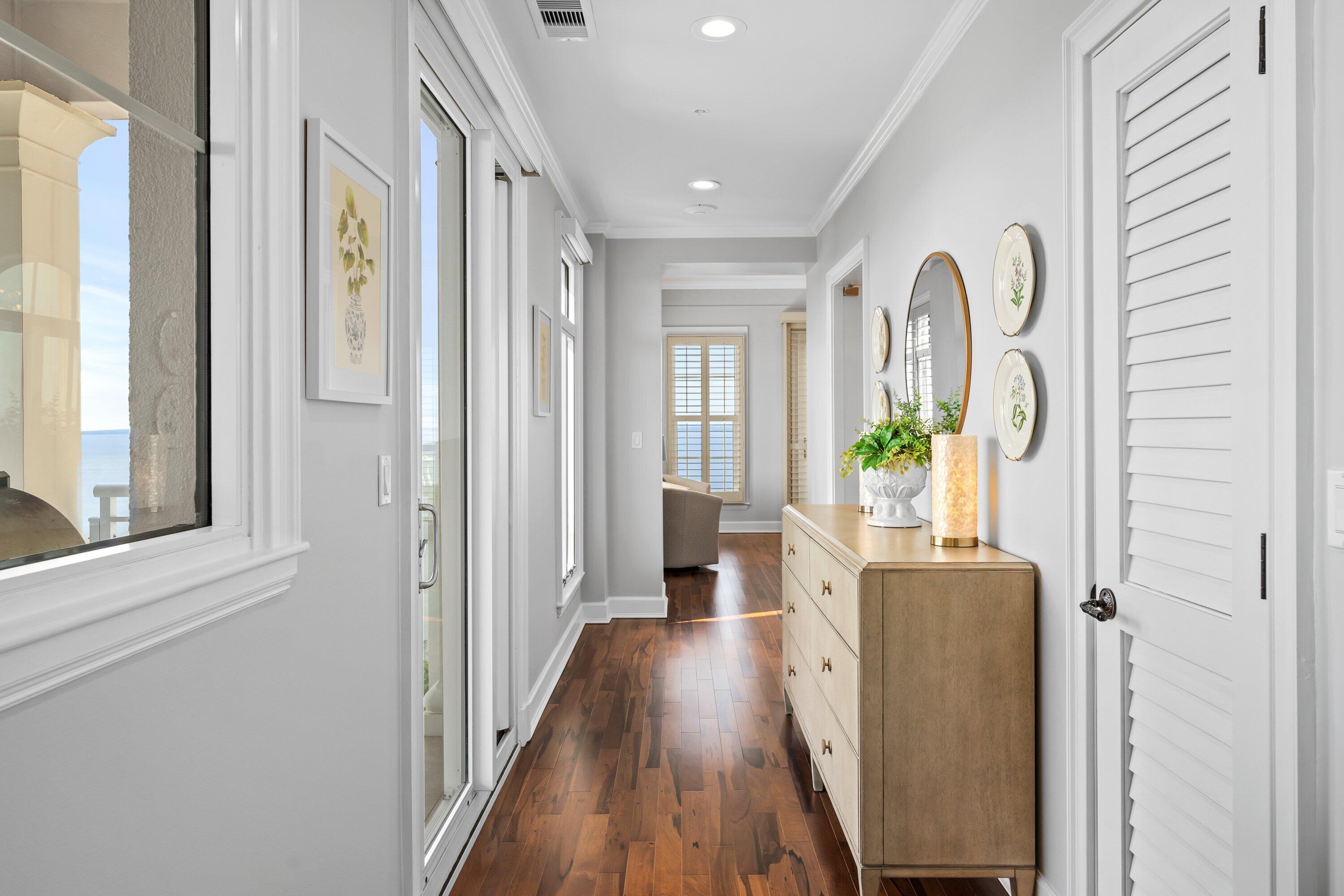 ONE WATER PLACE - Residential