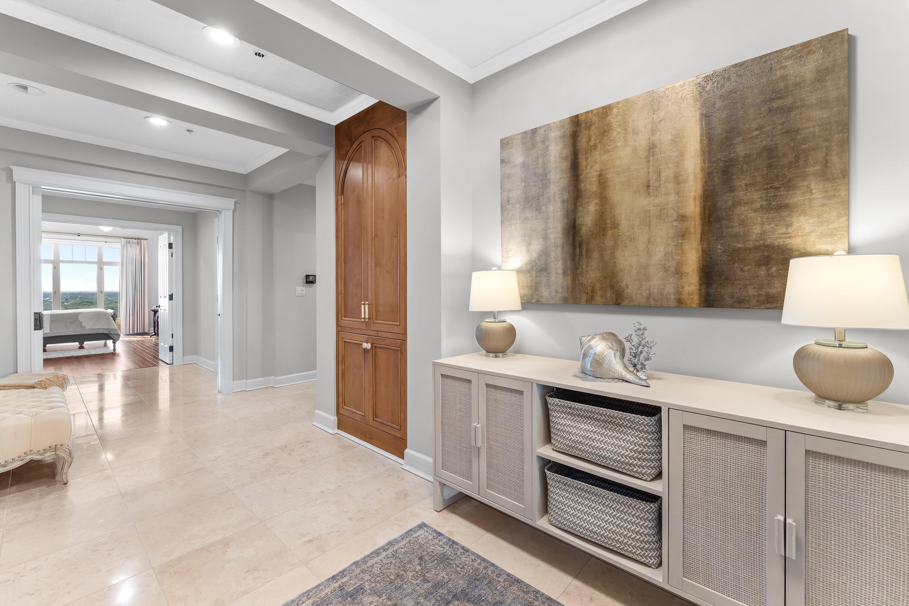 ONE WATER PLACE - Residential