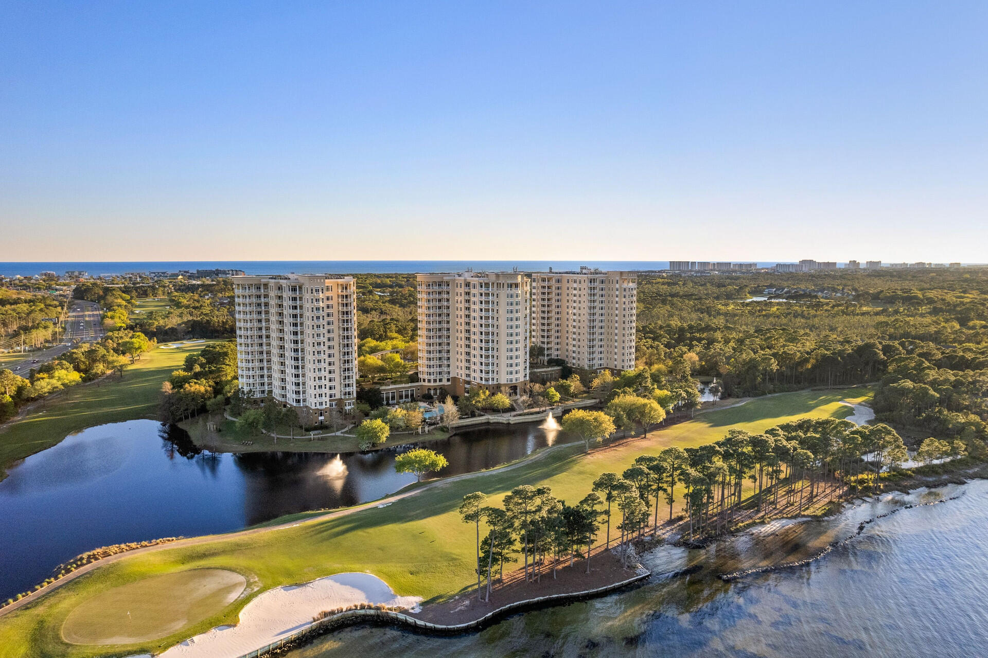 ONE WATER PLACE - Residential
