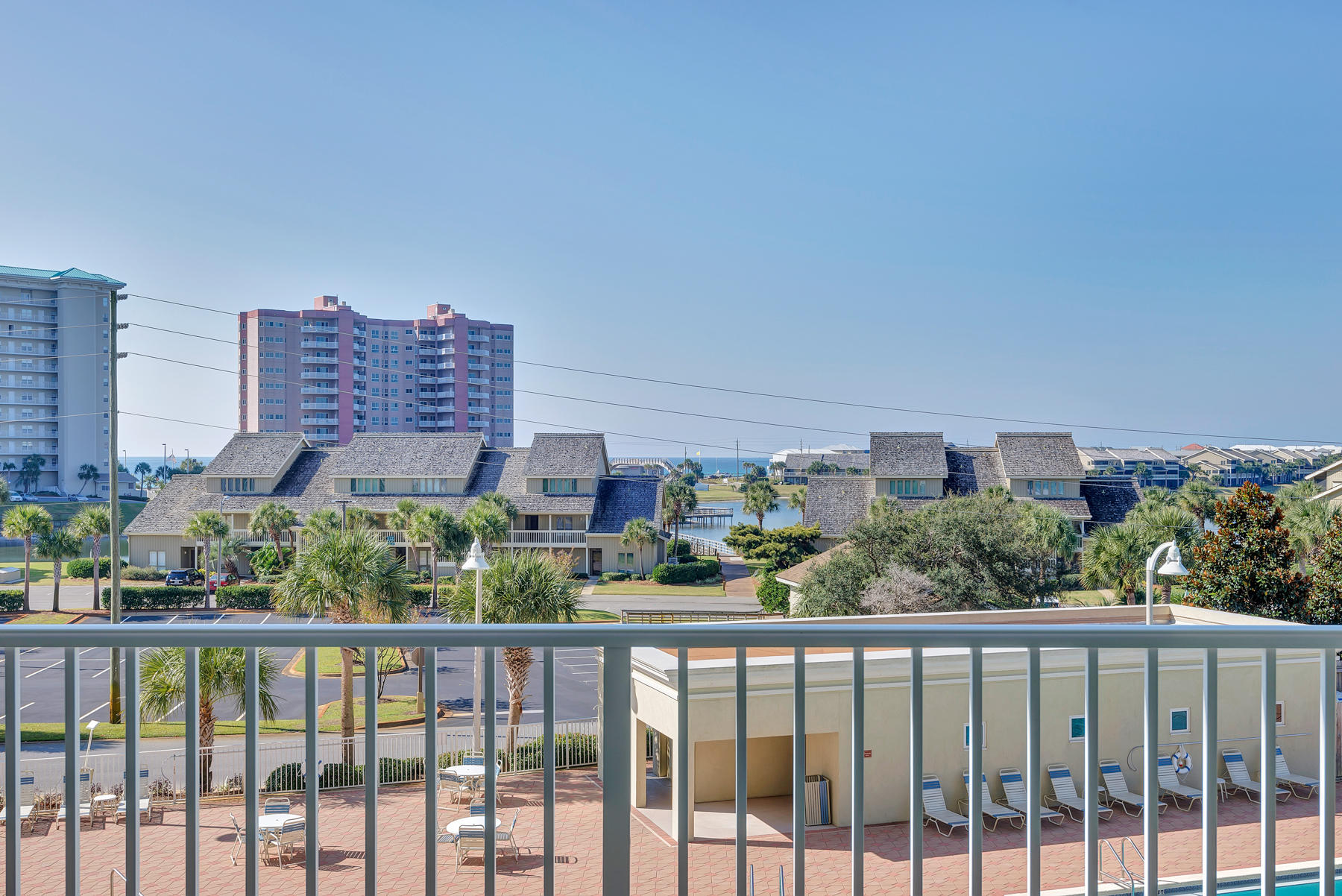 ARIEL DUNES II - Residential