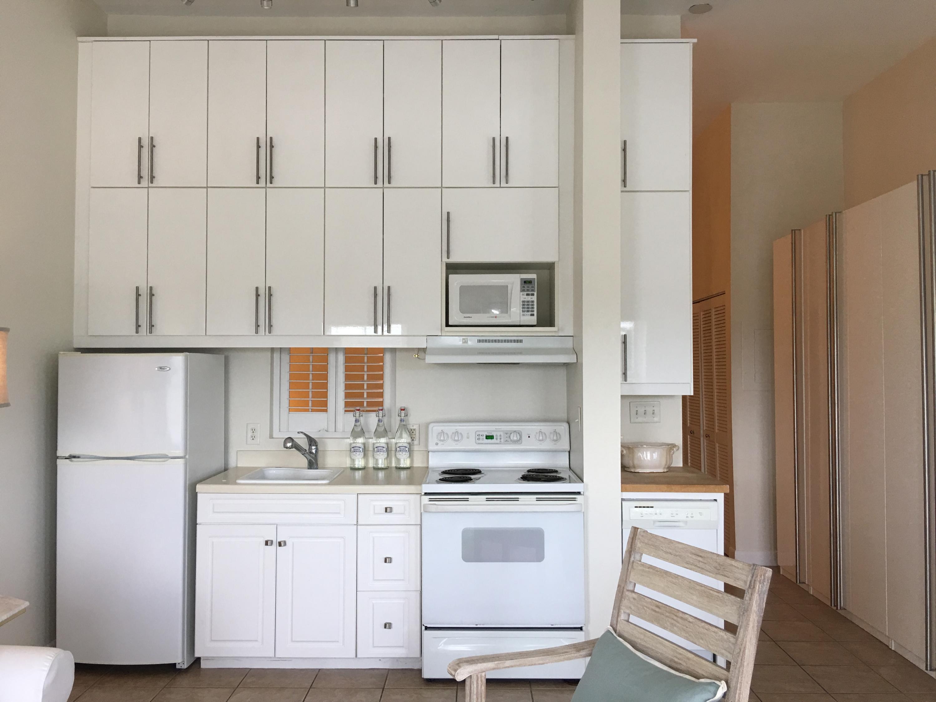 INN AT GULF PLACE - Residential