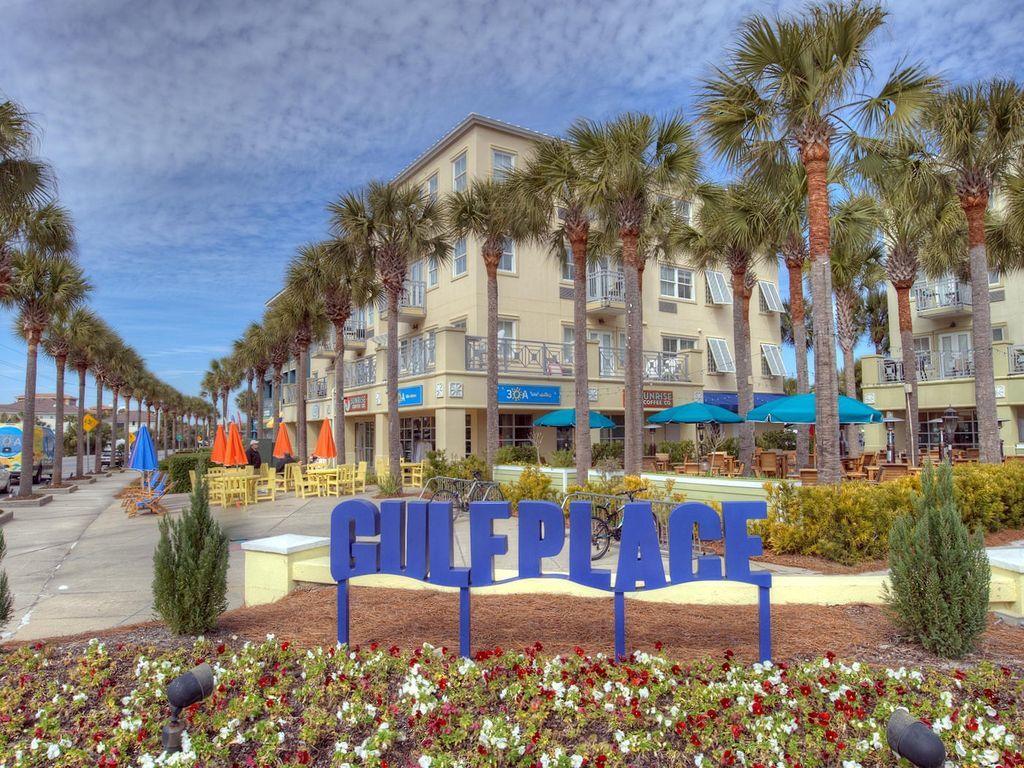 INN AT GULF PLACE - Residential