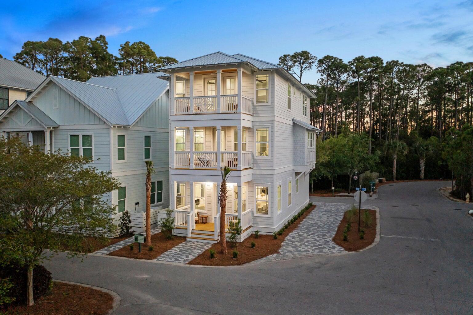 TREETOP VILLAGE - Residential