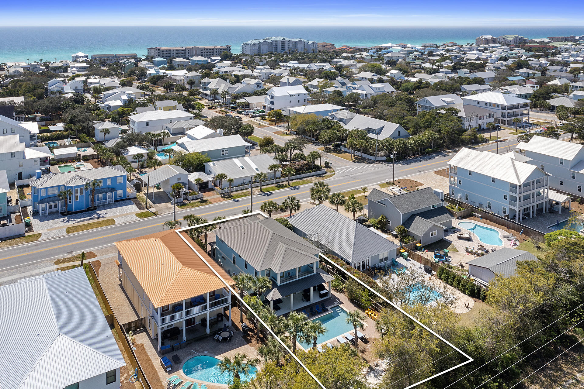 CRYSTAL BEACH - Residential