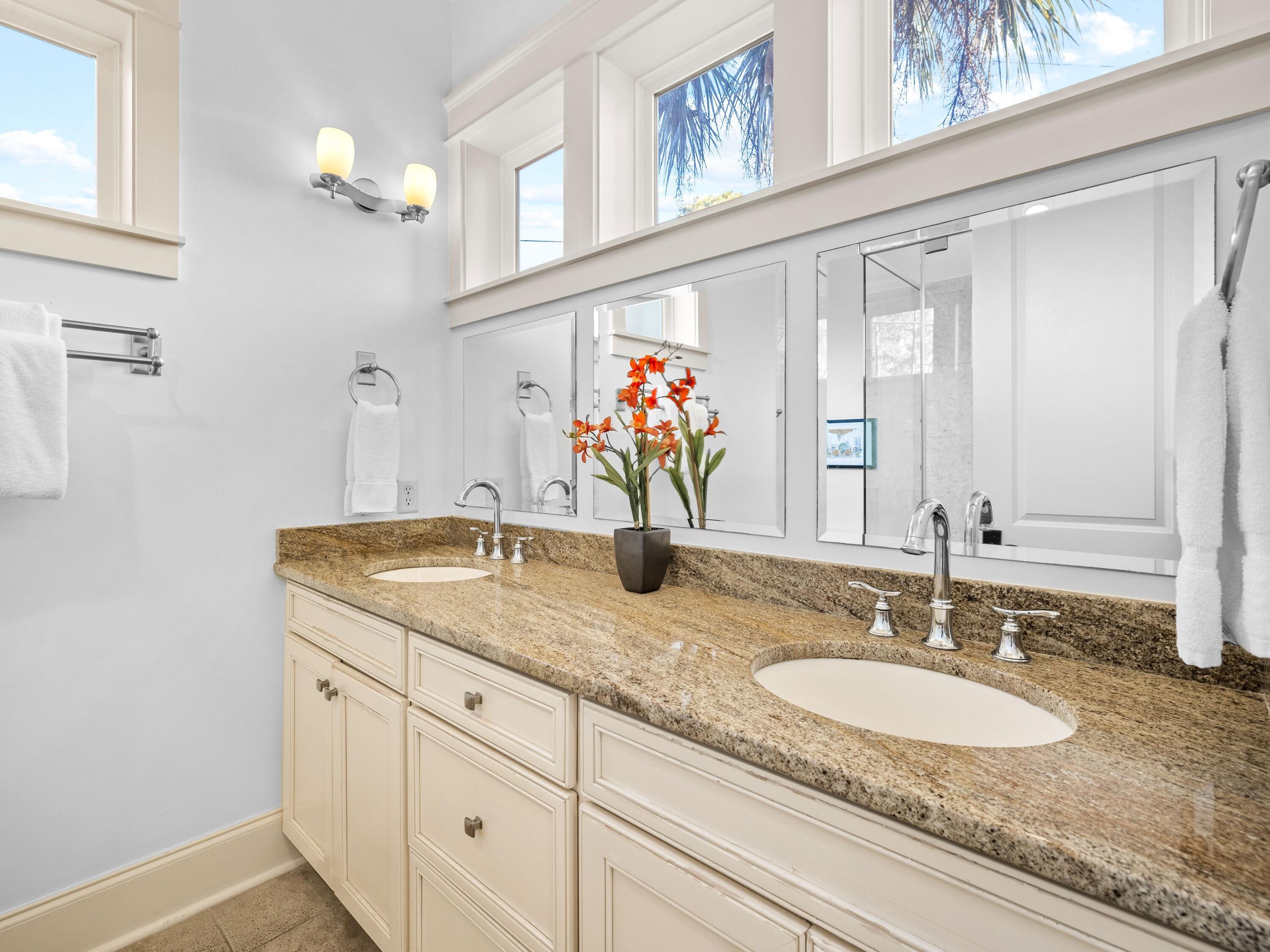 CREEKVIEW - Residential