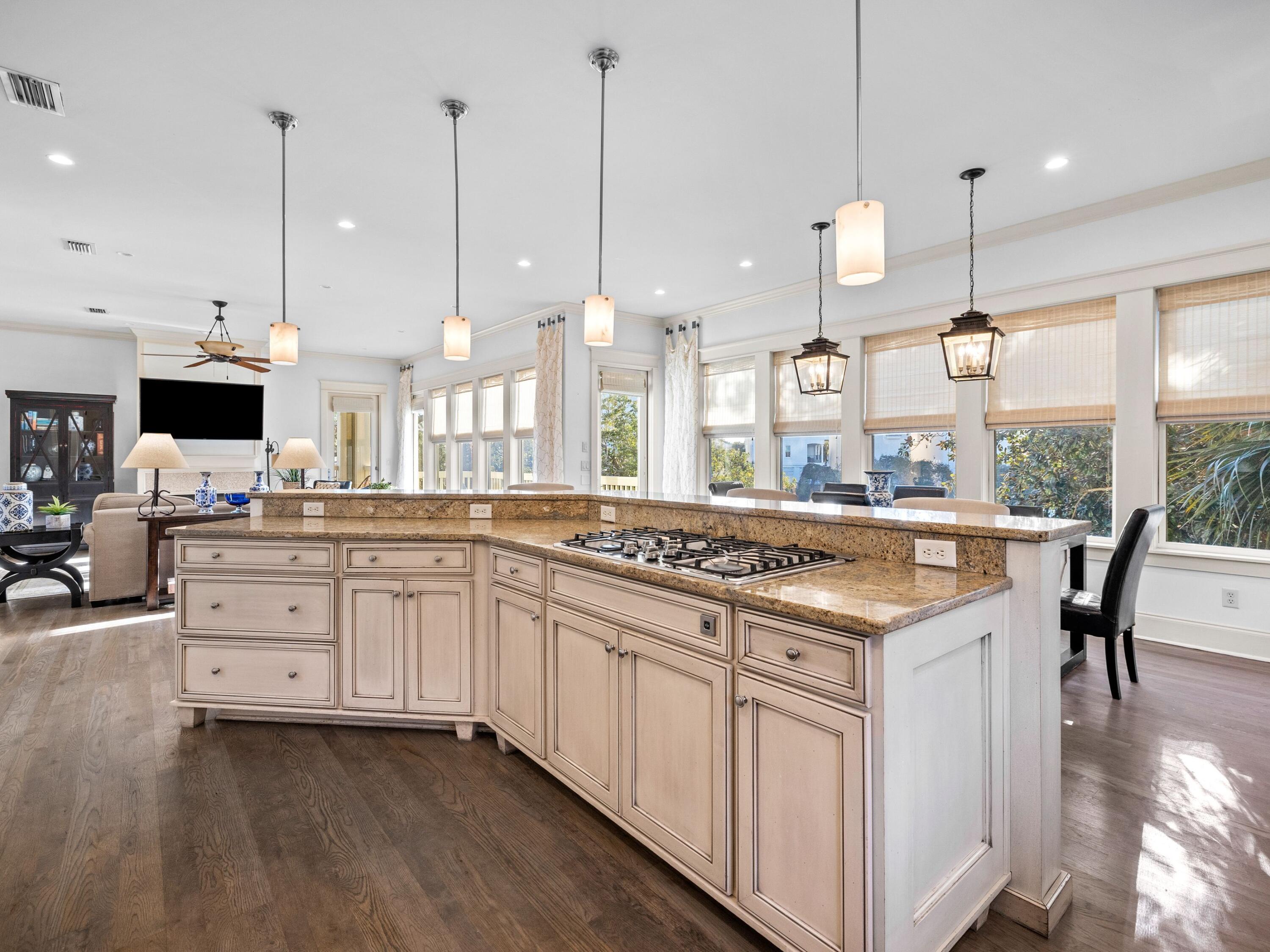 CREEKVIEW - Residential
