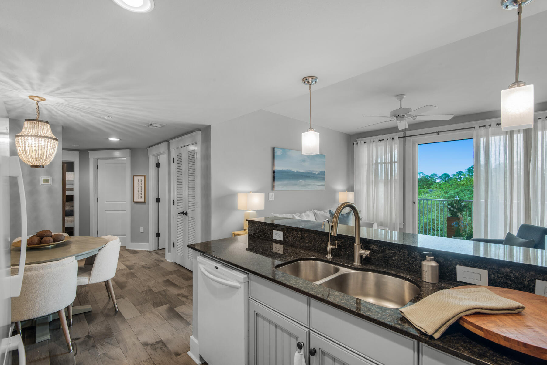 OBSERVATION POINT - Residential