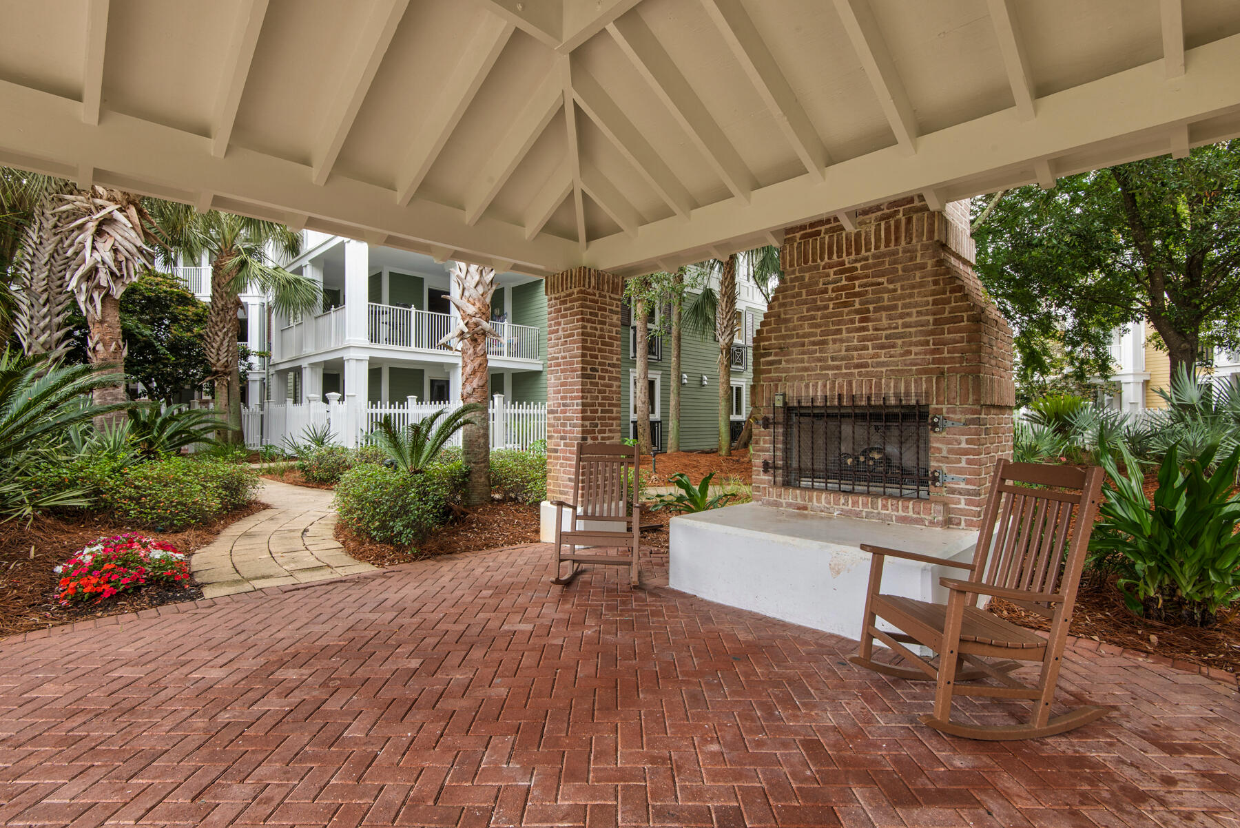 OBSERVATION POINT - Residential