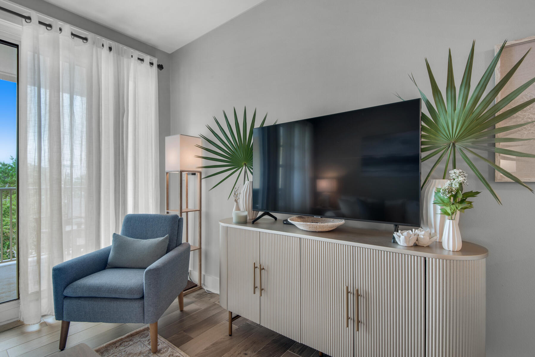 OBSERVATION POINT - Residential