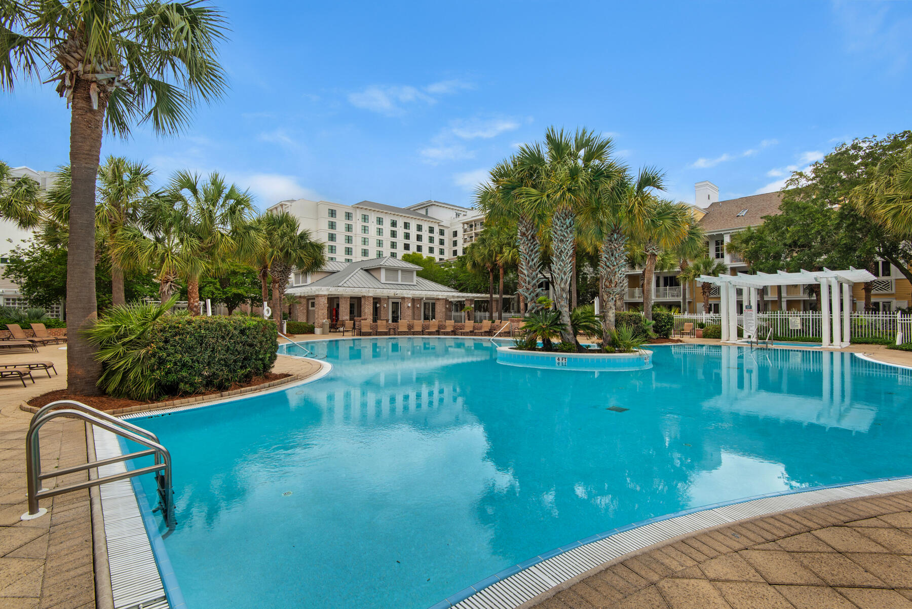 OBSERVATION POINT - Residential