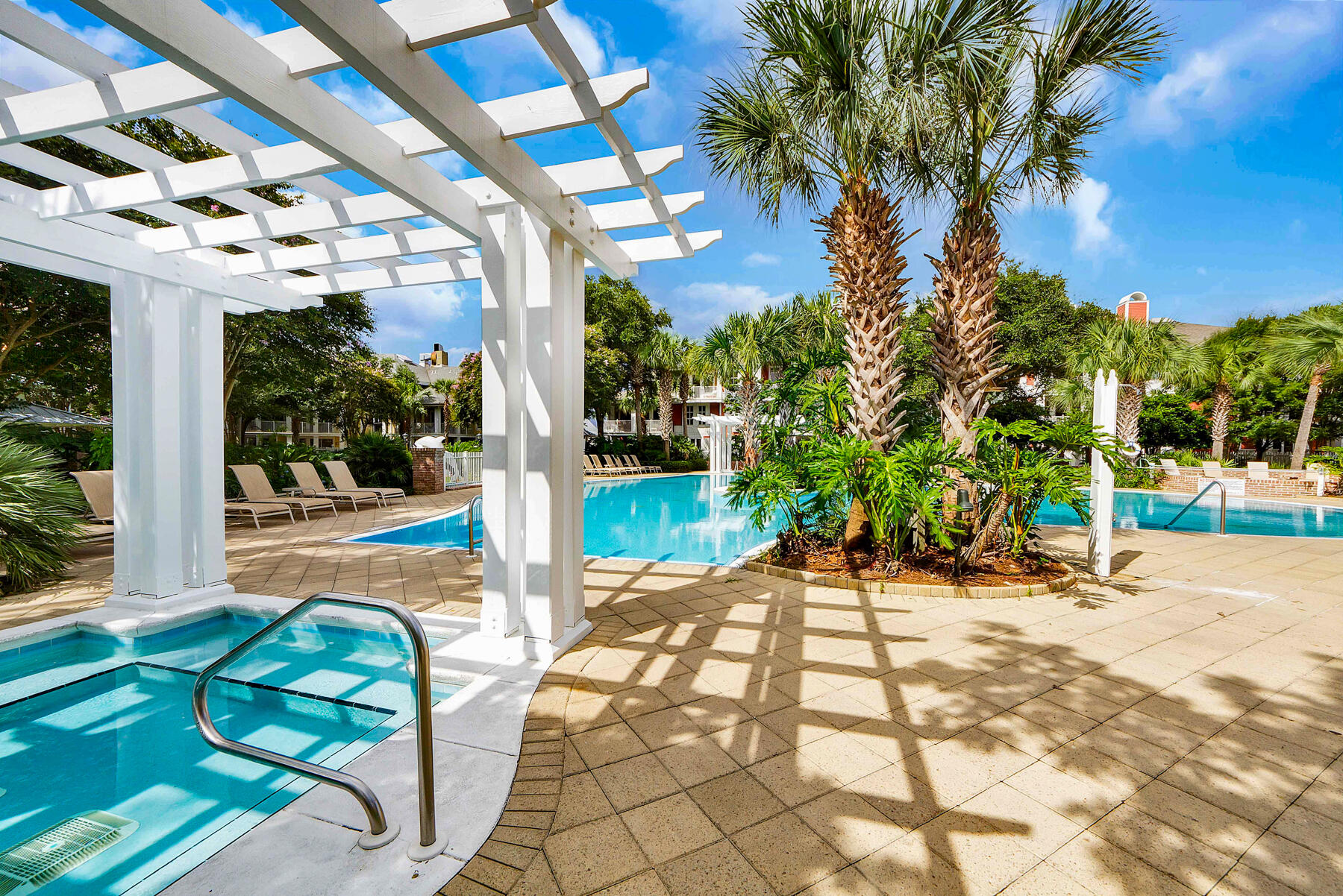 OBSERVATION POINT - Residential