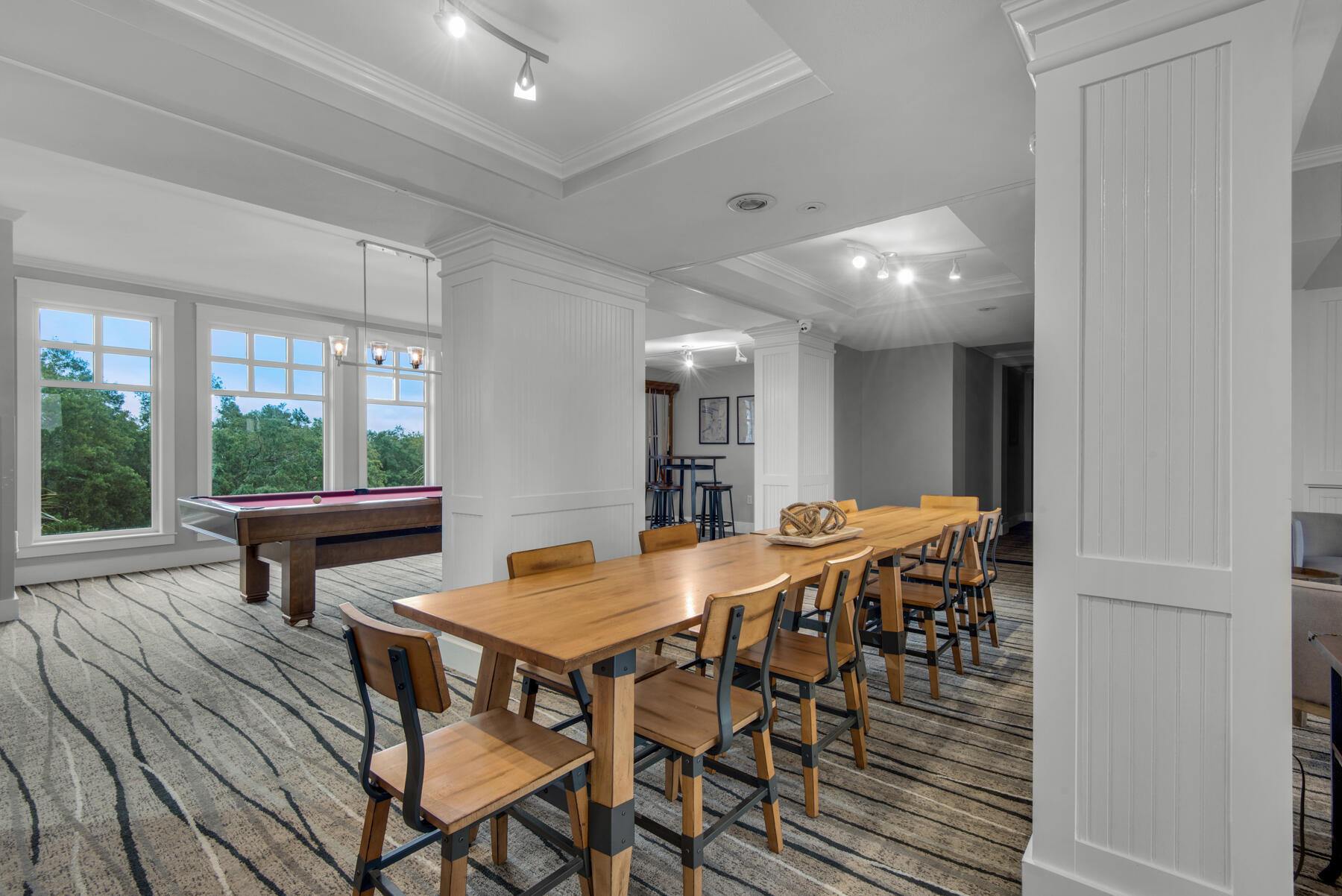 OBSERVATION POINT - Residential