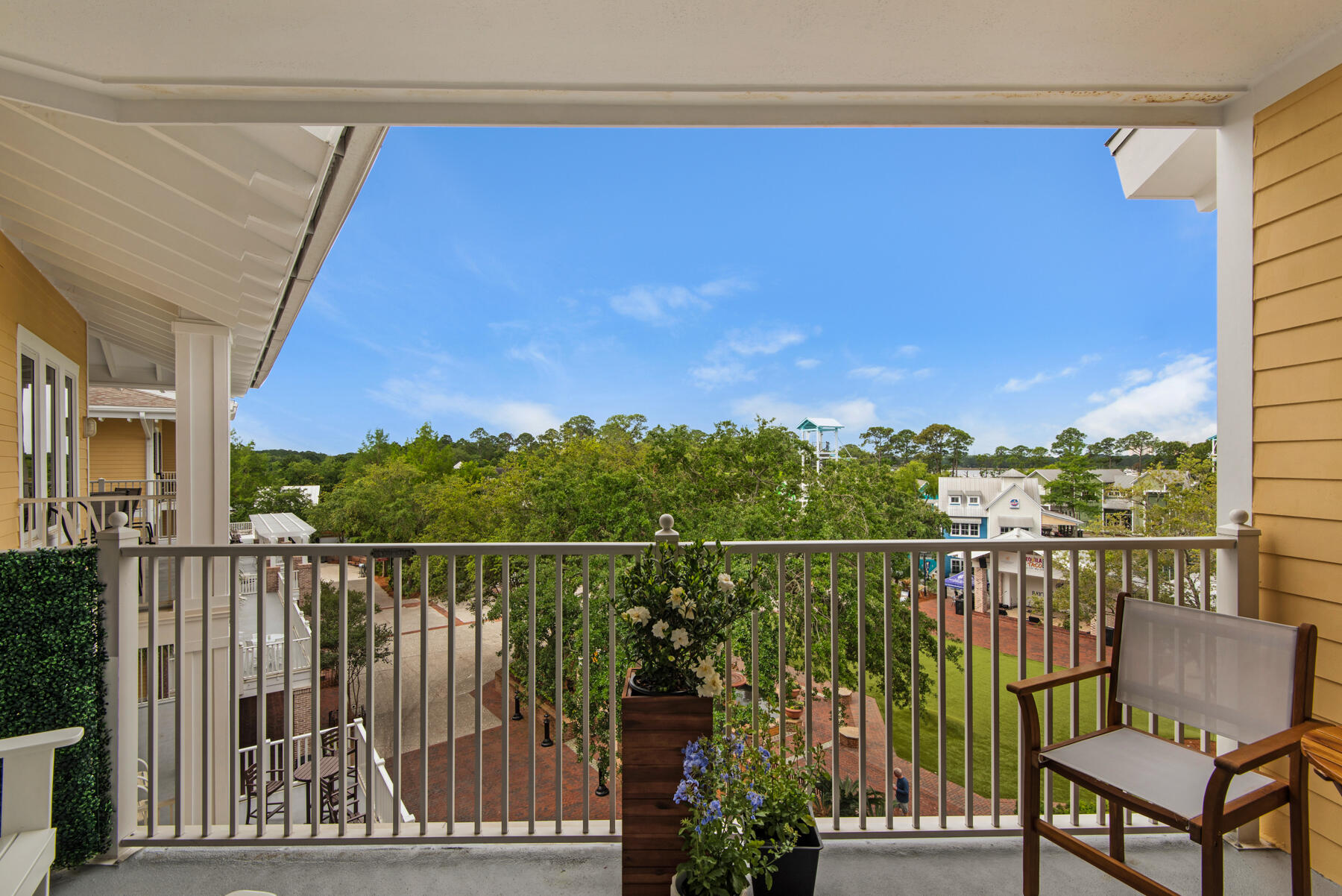 OBSERVATION POINT - Residential