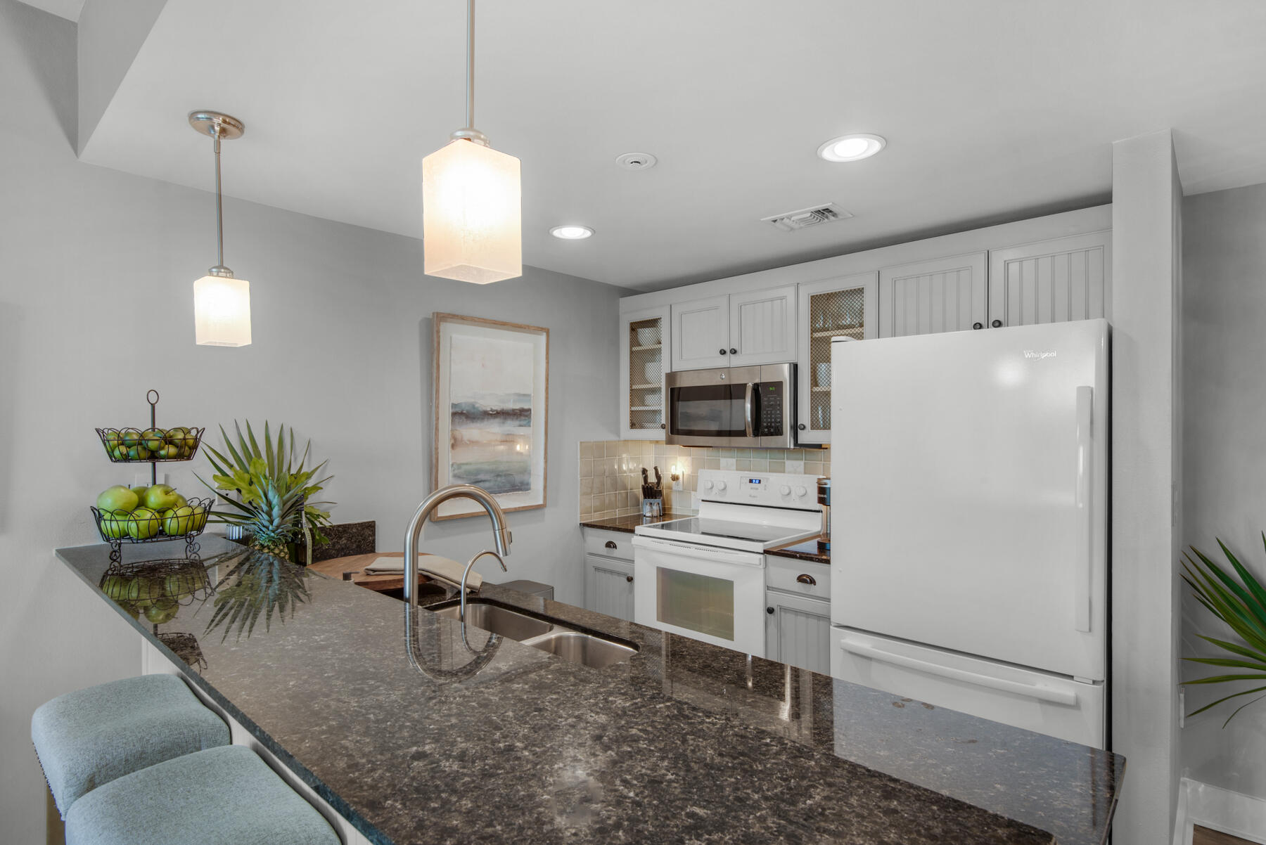 OBSERVATION POINT - Residential