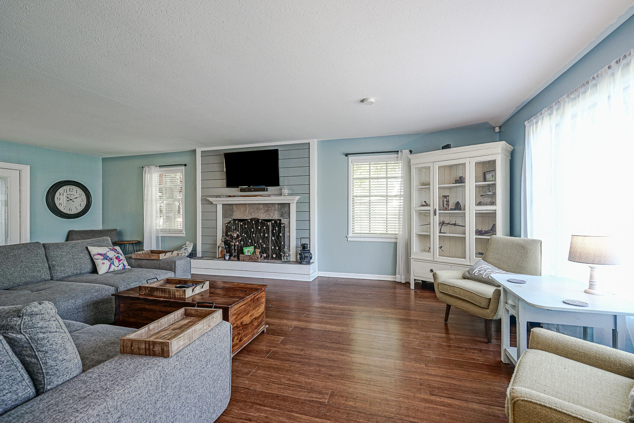 COLONY ESTATES - Residential