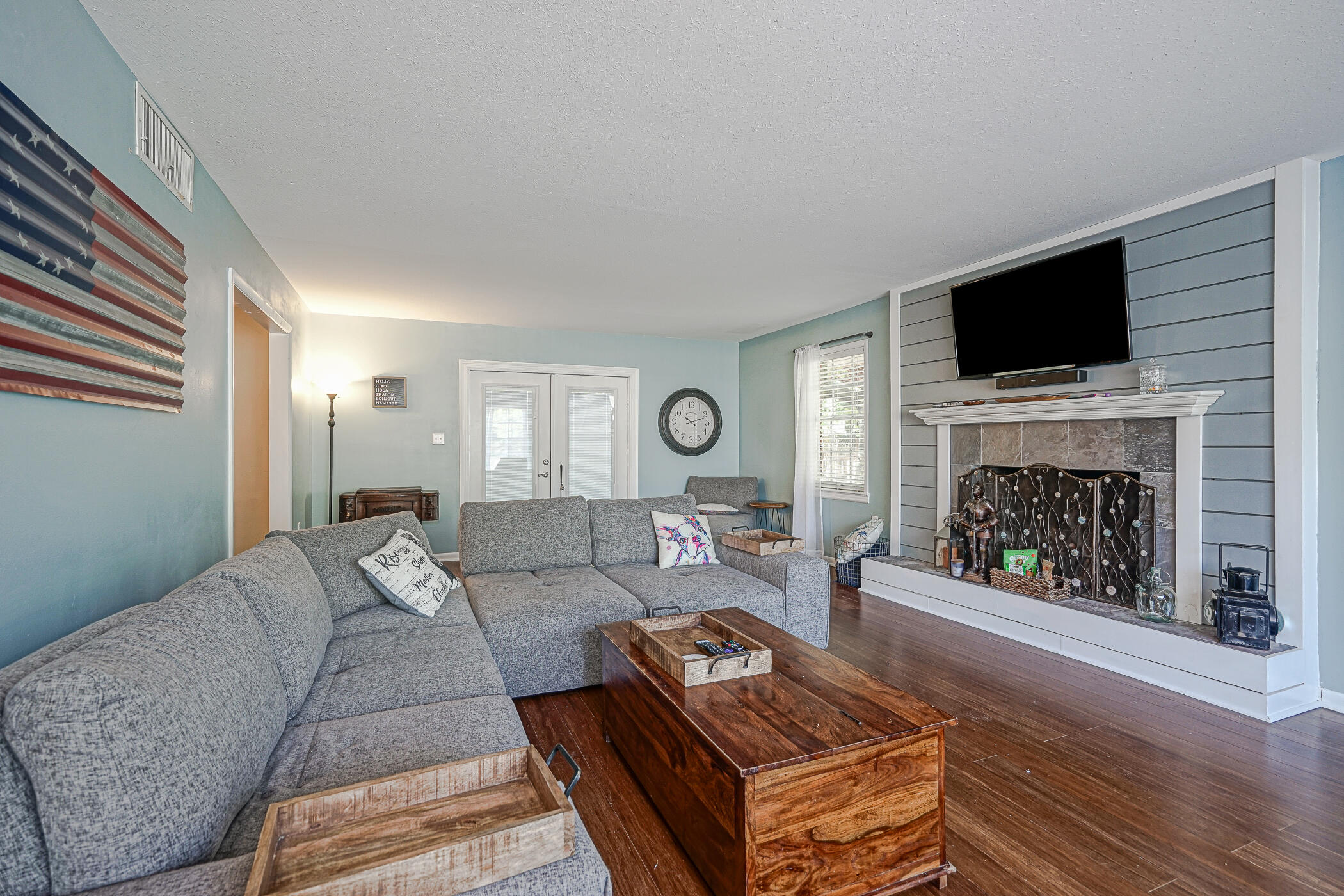 COLONY ESTATES - Residential