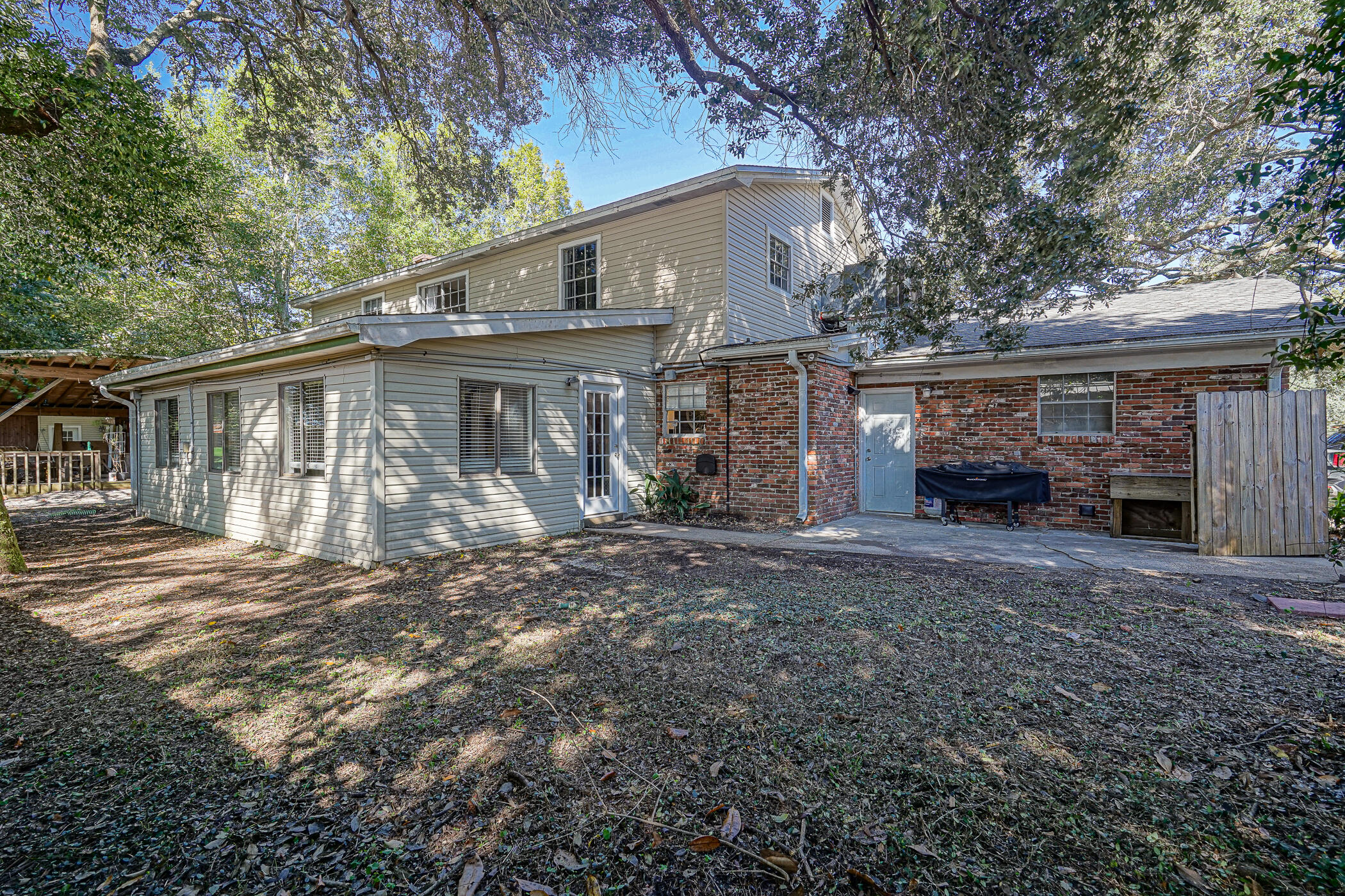 COLONY ESTATES - Residential