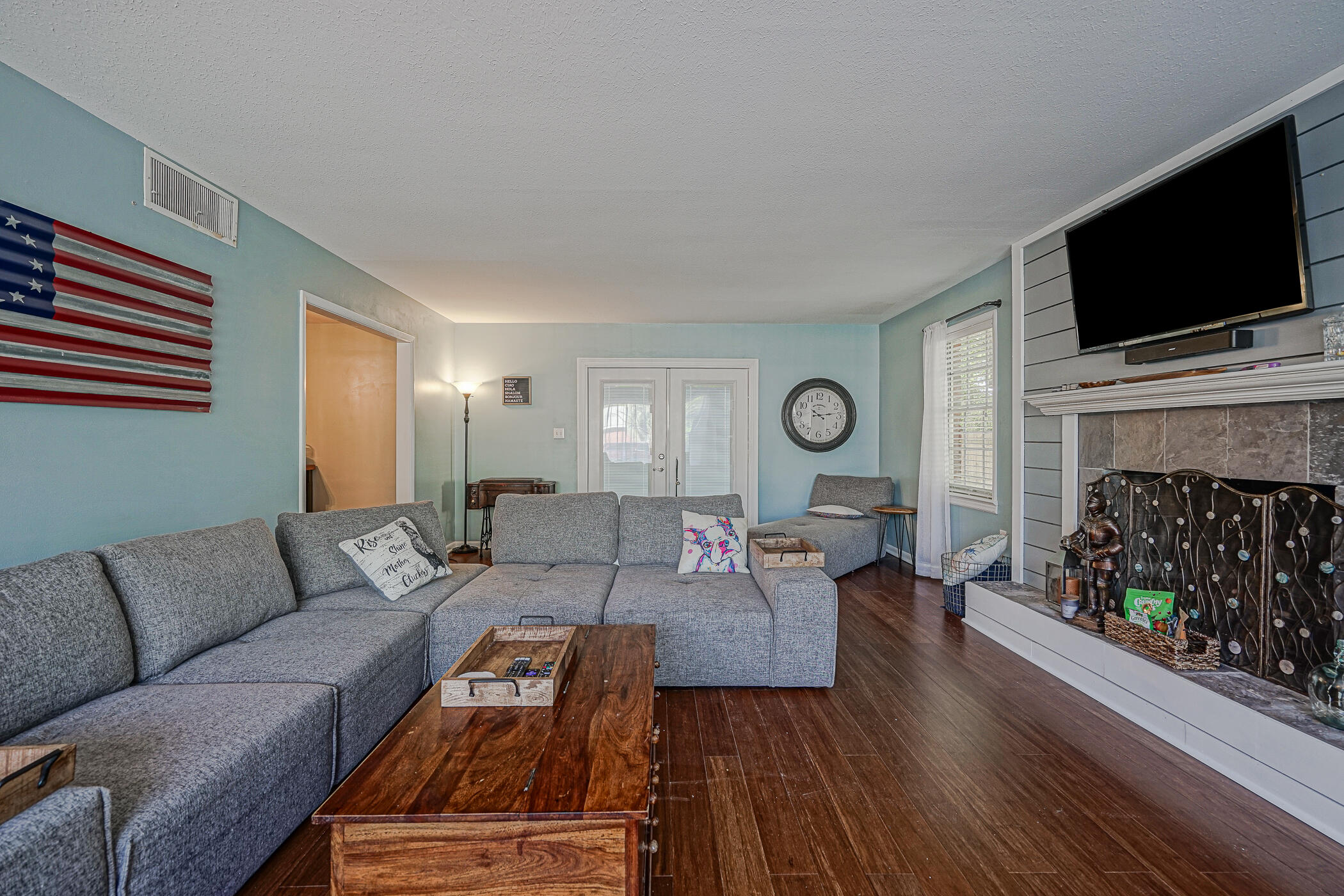 COLONY ESTATES - Residential