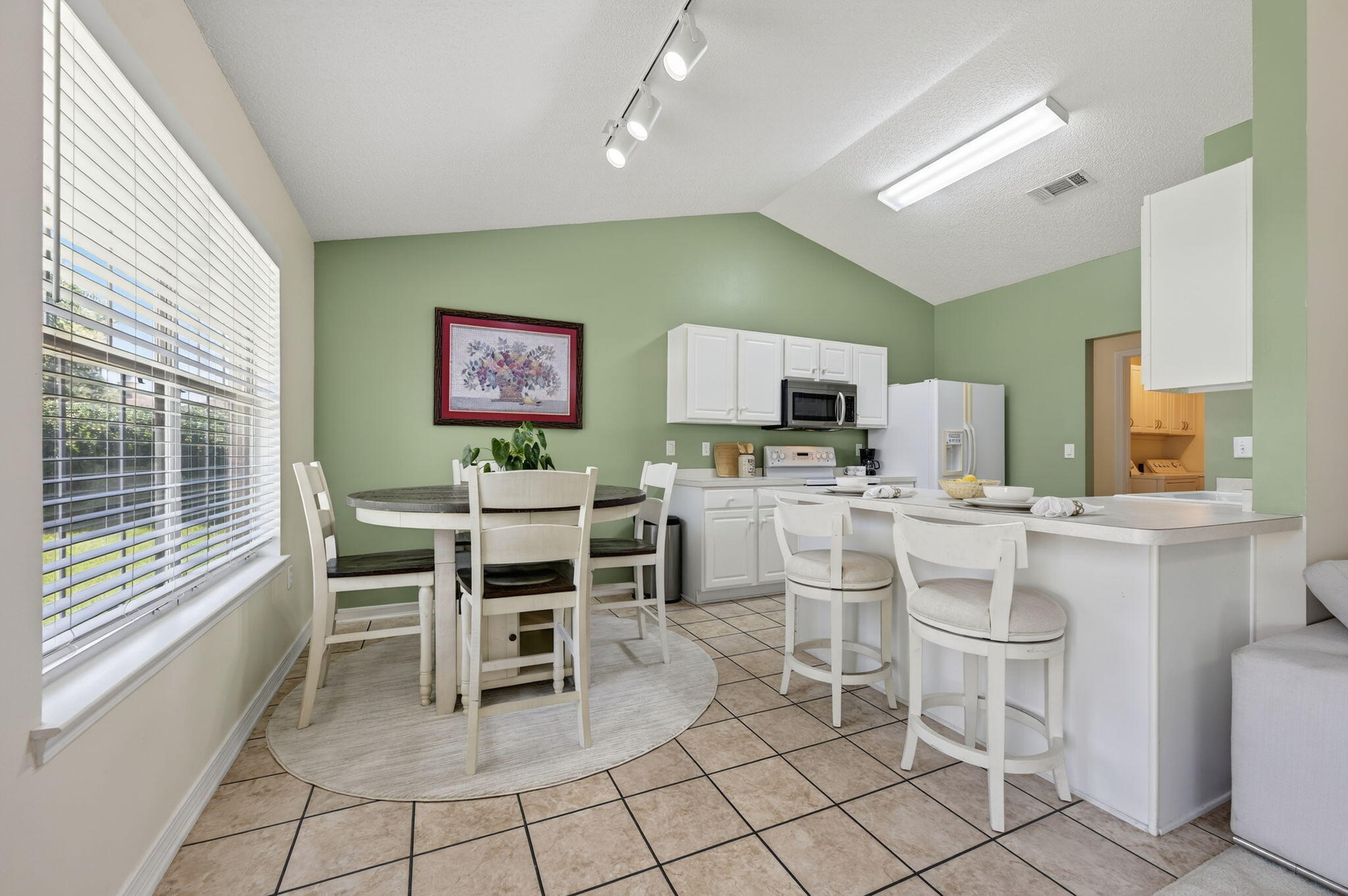 BAYSIDE PH 2 - Residential